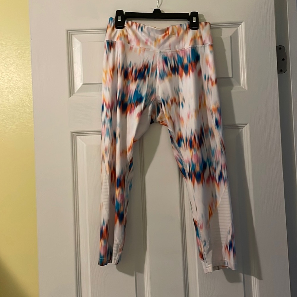 Ladies size medium workout, capris
